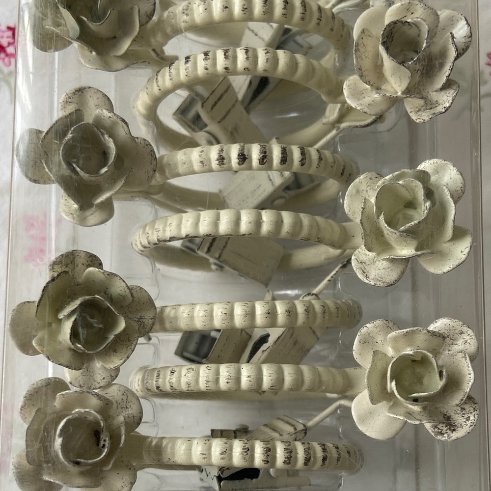 Simply Shabby Chic Drapery Curtain Rings Set of 10 Floral Cream NEW - Picture 5 of 8